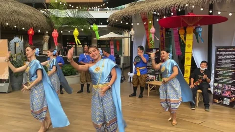 Thai folk dance before the New Year holiday. Stock Footage 239523901