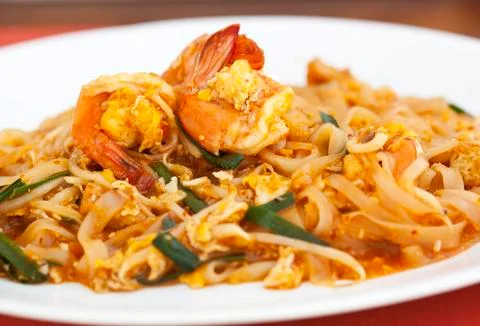 Thai food pad thai , stir fry noodles with shrimp Stock Photos