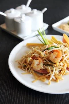 Thai food padthai fried noodle with shrimp Stock Photos