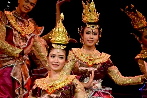Thai girls dancing Stock Photos