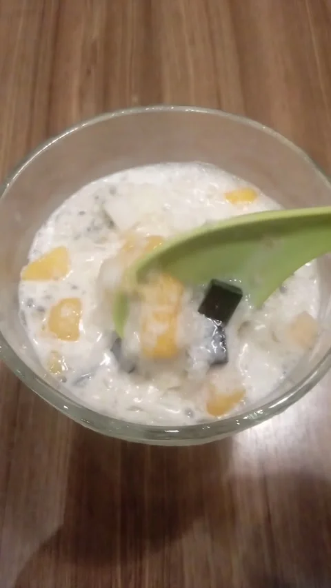 Thai mango sago dessert Stock Footage 237308161