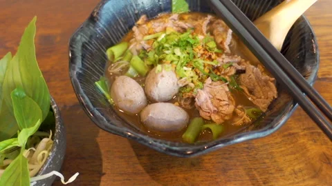 Thai noodle with pork Video stock 147746890