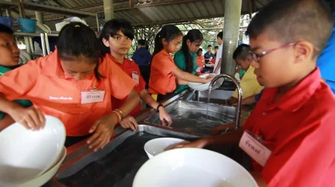 Thai Students are dishwasher Stock Footage 51035440
