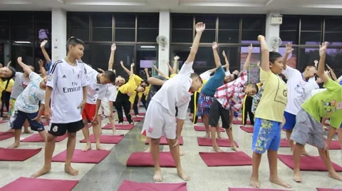 Thai students morning exercise Stock Footage 51029162