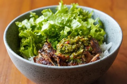 Thai-style chicken dish Stock-Fotos