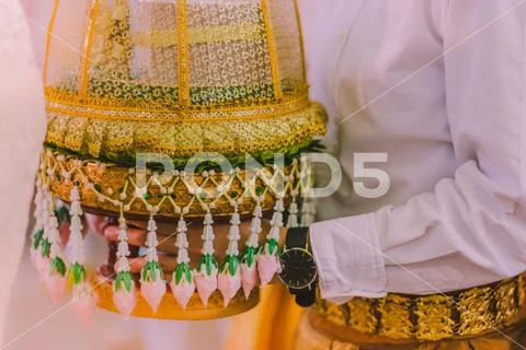 Thai wedding tradition, Procession of the groom's parents. Stock Photos