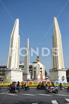 THAILAND BANGKOK DEMOCRACY MONUMENT Stock Photos