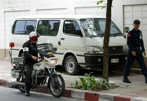 Thailand Drunk Driver Accident Crashed Van to Wall of Us Embassy - Aug 2003 Stock Photos