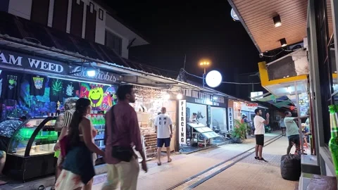 Thailand Phi Phi islands at night Southeast Asia vibe atmosphere high season Vídeo Stock 331080019