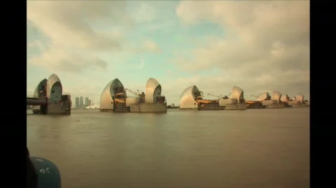 Thames Barrier 動画素材 461408
