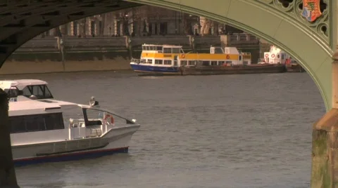 Thames boat 02 Video stock 154071