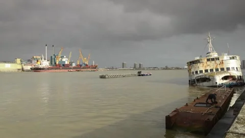 Thames Stockbeeldmateriaal 140367924