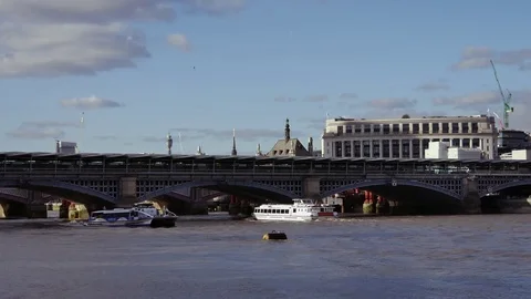 Thames River and Blackfriars Bridge, London, Stock Footage 71914269