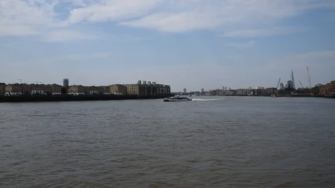 Thames River Stock Footage 90380087