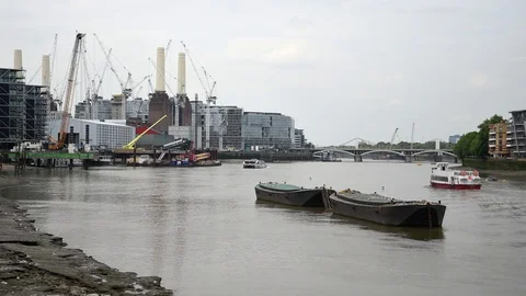 Thames River Stock Footage 90837773