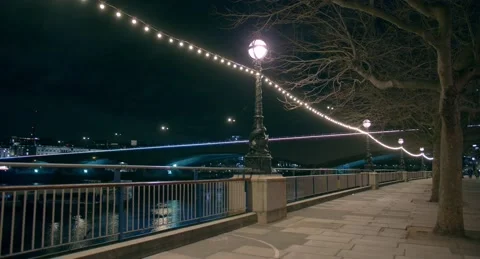 Thames Riverside at Night Video stock 170913789