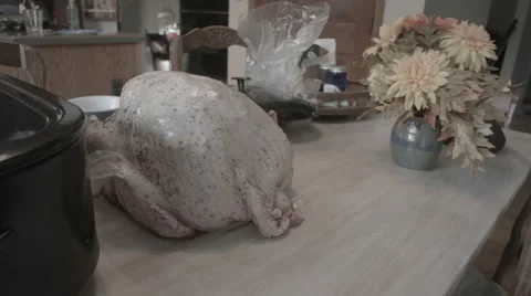 Thanksgiving turkey before its cooked Stock Footage 45039271