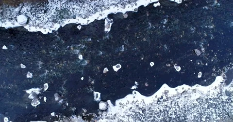 Thawed Ice Water Flows In The River With Coniferous Forest On The Sides Vídeos de archivo 150515390