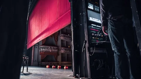 Theater Curtain Rises Up Vídeo Stock 74768957