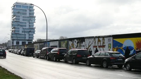 TheEast Side Gallery 스톡 동영상 101054235