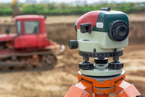 Theodolite on tripod Foto stock