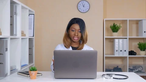 Therapist has remote meeting Stock Footage 87536591