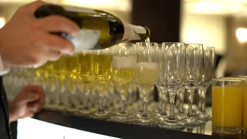 There is a large number of glasses  스톡 동영상 127103890