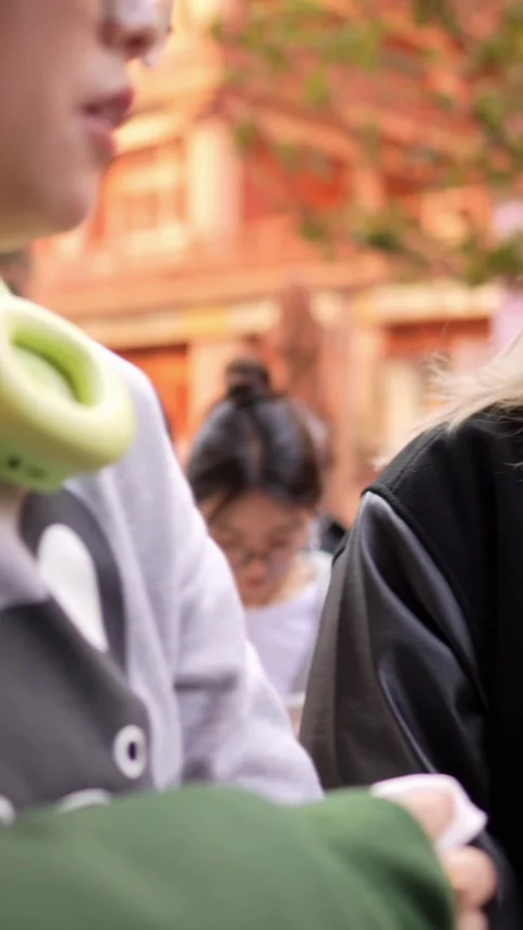 There is a stall on public roads on weekends in Shanghai, China. Women in their Stock-Footage 302545026