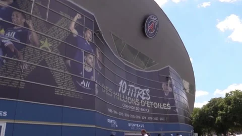 There will be no player above the team, says Galtier, París, FR - 05 Jul 2022 Vídeos de archivo 204159761