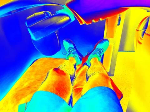 Thermal image of Physical therapy using a laser to treat an injured knee Stock Photos