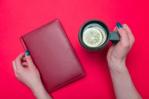 Thermo mug with tea Fotos Stock