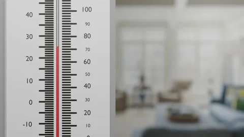 Thermometer in the room. Decrease in air temperature. Central heating. 库存影片 219620014