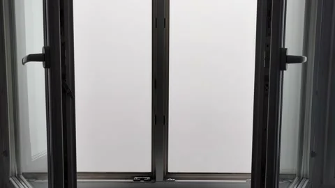 Thick fog outside the window. Stock-Footage 164919460