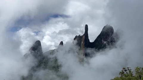 Thick rising clouds obscuring Brazilian panoramic landscape of mountain Stock Footage 168293510
