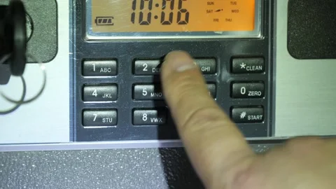 The thief opened the safe door, but it was empty with nothing inside. Видео 277934542