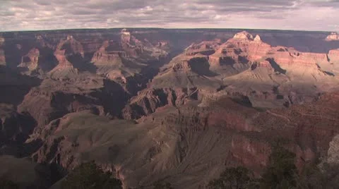 Thin Clouds Passing Over Grand Canyon Landscaped 스톡 동영상 19207668