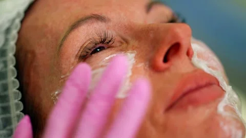 A thin needle under the skin gently injects the drug, the skin around the eye is Stock Footage 288614763