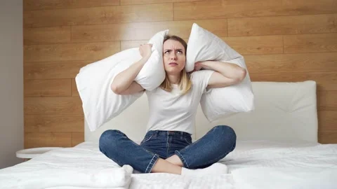 Thin walls at home, flat without sound insulation, repair work at neighbours  스톡 동영상 154710388