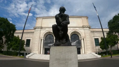 The Thinker Statue 4K Wide Angle  DIA Art Museum Detroit, Michigan 動画素材 159111946