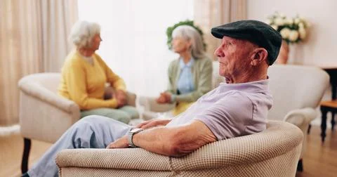 Thinking, elderly man and memory on couch, contemplating and old friends wi.. Stock-Fotos