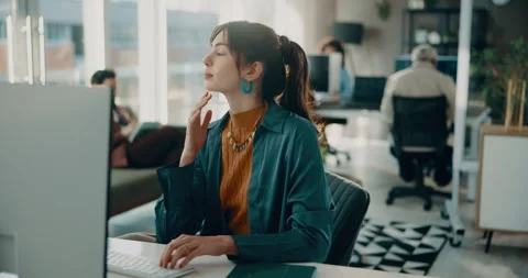 Thinking, woman and reading on computer in office for research, review article Stock Footage 316167814