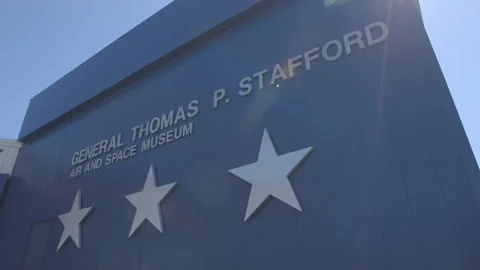 THOMAS P. STAFFORD Vídeos de archivo 145753562