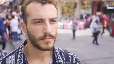 Thoughtful man in close-up. 스톡 동영상 212670528