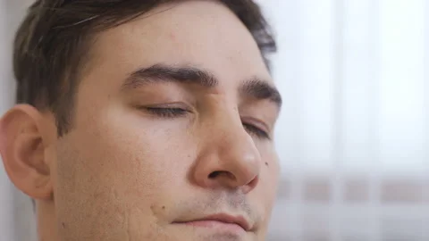 Thoughtful man face close-up. Stock-Footage 218904288