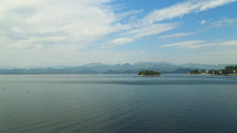 Thousand-Island Lake Stock Footage 167999060