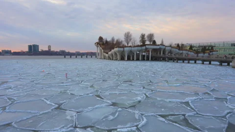 Thousands of Geometric pattern of ices wrap the Little Island Park at partially  Video stock 301232801