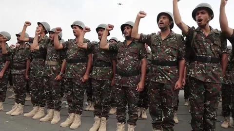 Thousands of Houthis protest again on a Friday in Sanaa against Israel, Saná, YE Stock-Footage 315170422