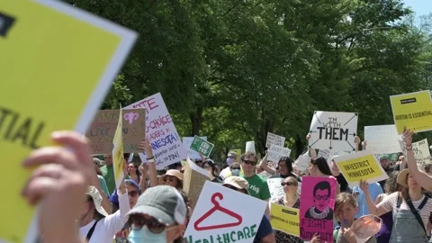 Thousands march and rally in support of legal abortion access in Minnesota Video stock 201944786