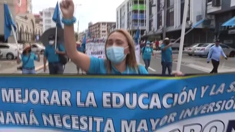 Thousands march to demand better working conditions on Labor Day in Panama, Pana Stock Footage 204127805