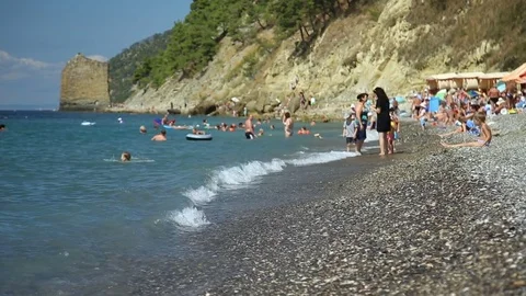 Thousands pack Bondi Beach on a hot summer day. Stock Footage 80207629